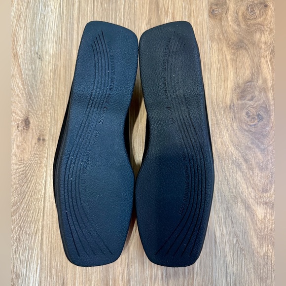 Stuart Weitzman Zebra Calf Hair Loafers Womens Size 8.5 B Black Suede Comfort - Picture 4 of 7